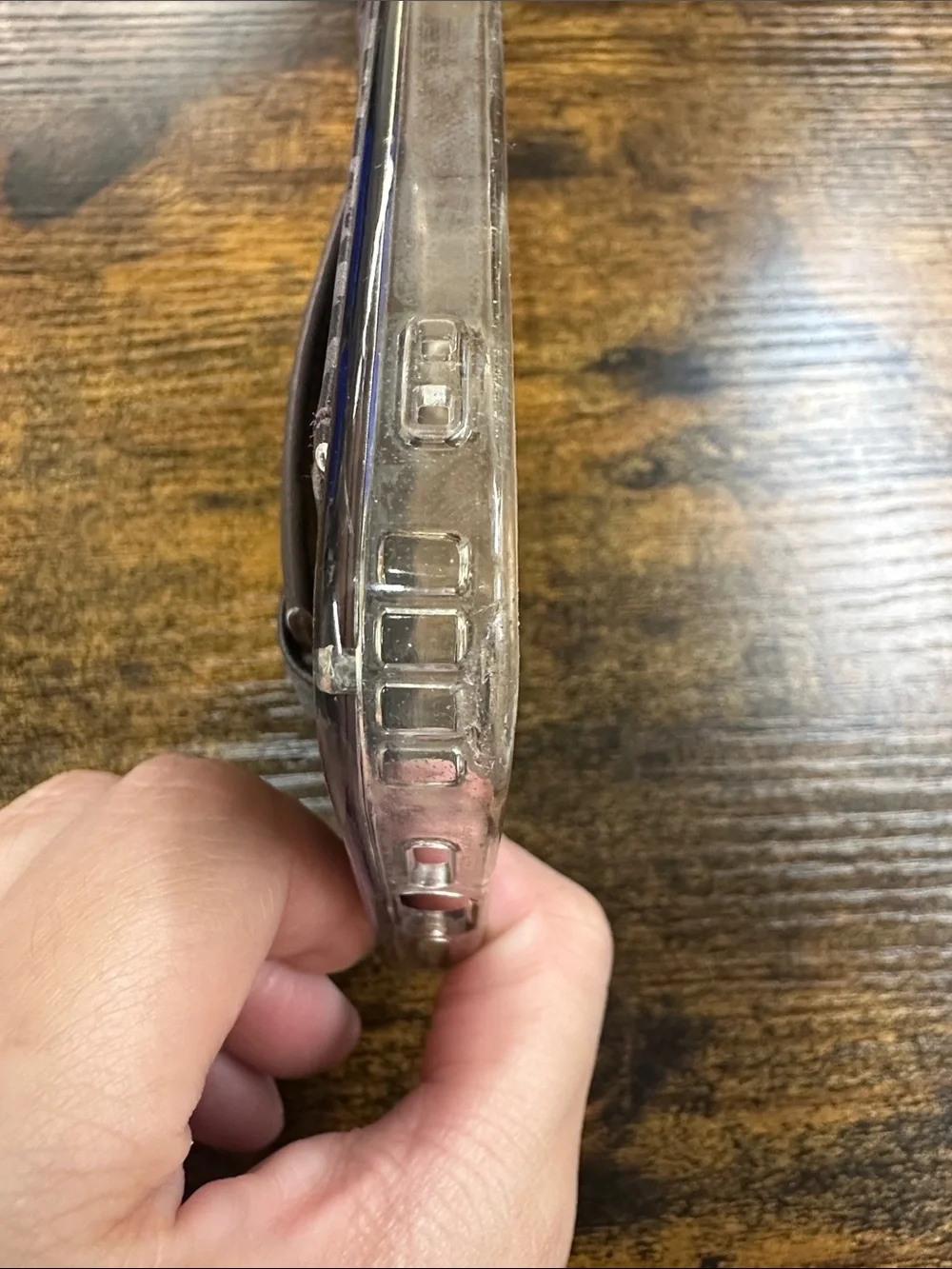 Wallis protective phone